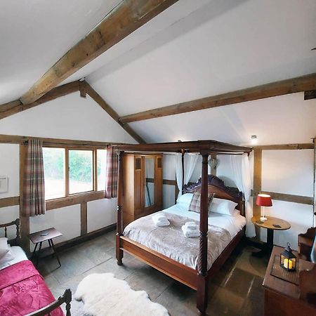 Barnacre Green Cottage With Hot Tub And Private Pool Moreton  Luaran gambar